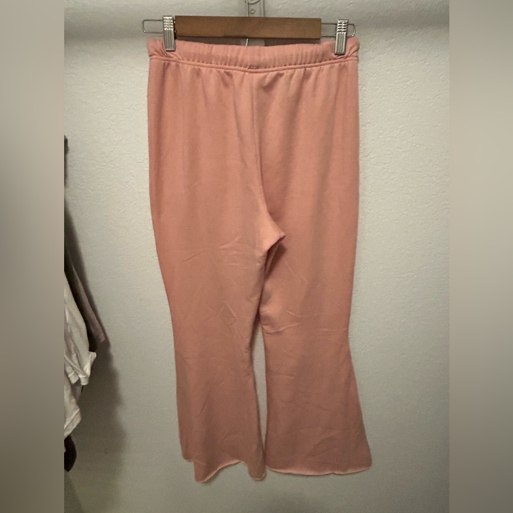 Brand new, wore once for Valentine’s Day.